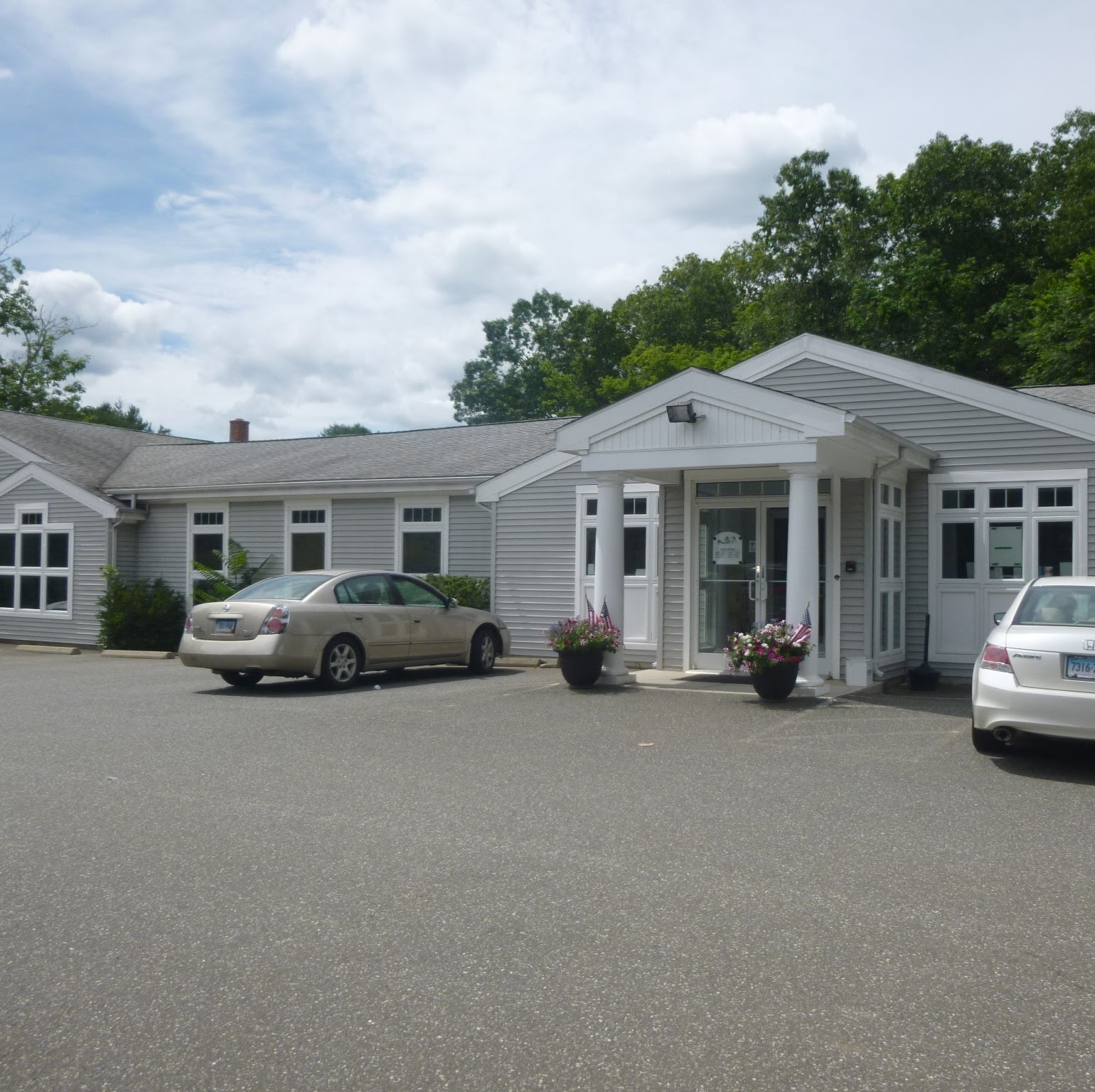 Guilford Veterinary Hospital - Guilford , United States