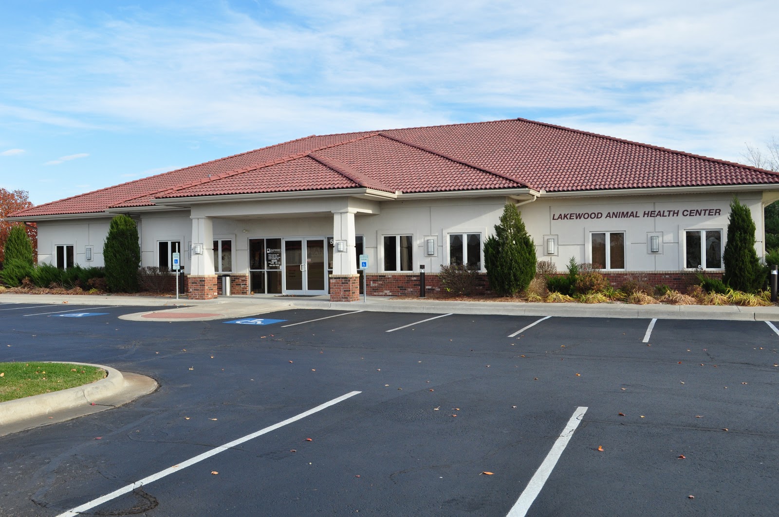 Lakewood Animal Health Center - Lee's Summit , United States