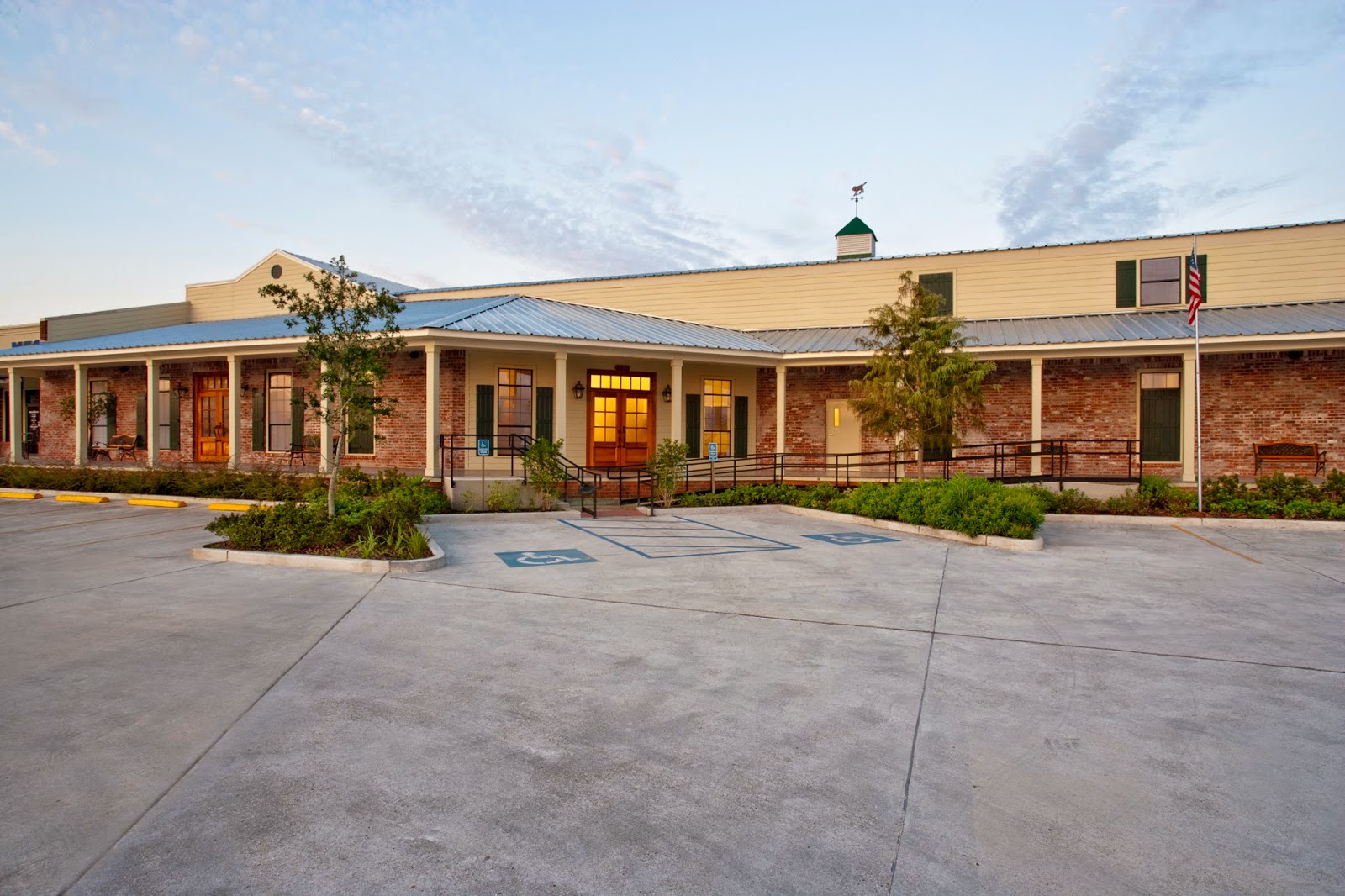 Pet Care Center - Metairie , United States
