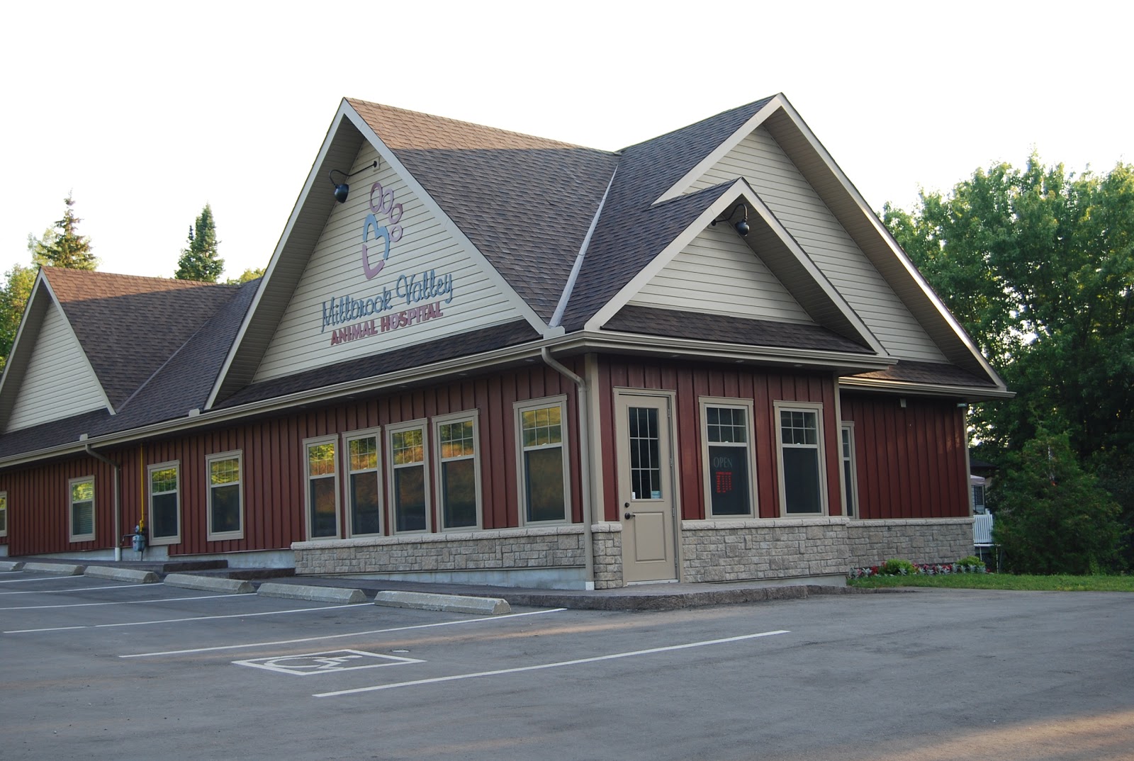 Millbrook Valley Animal Hospital - Millbrook , Canada
