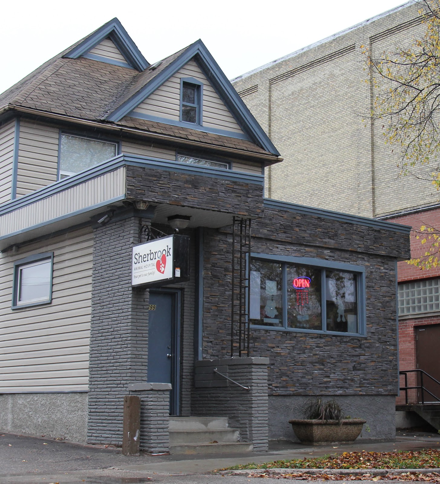 Sherbrook Animal Hospital - Winnipeg , Canada
