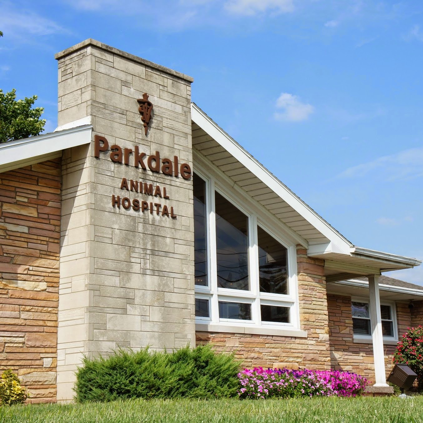 Vca Parkdale Animal Hospital - Newburgh , United States