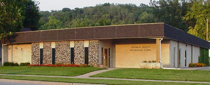 Council Bluffs Veterinary Clinic - Council Bluffs , United States