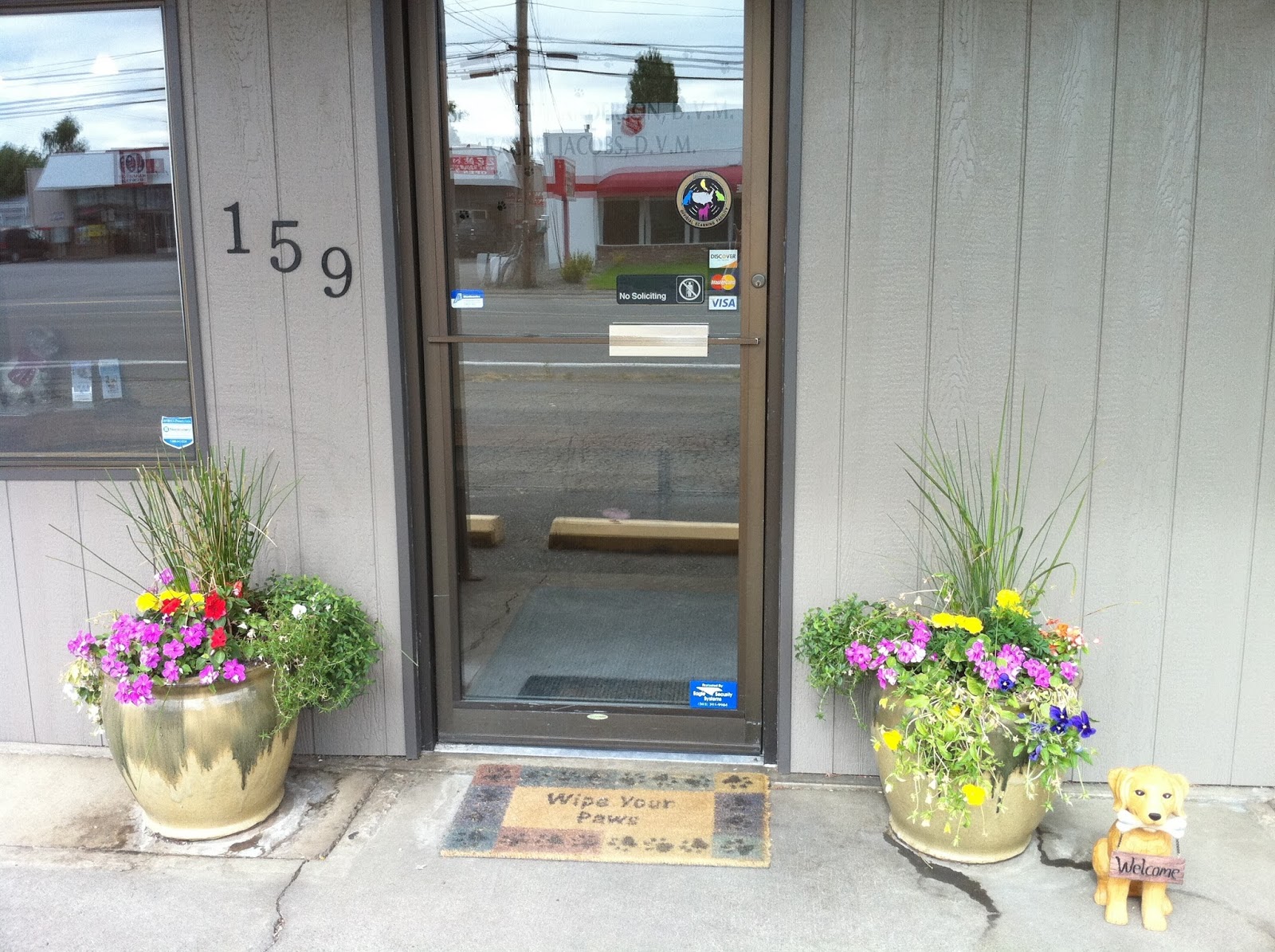 Four Corners Animal Hospital - Salem , United States