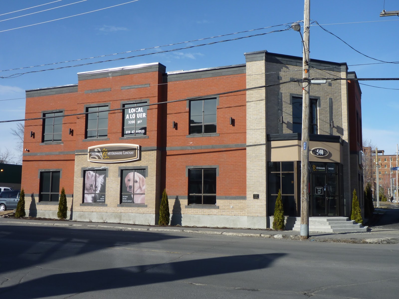 Lindsay Veterinary Hospital - Drummondville , Canada