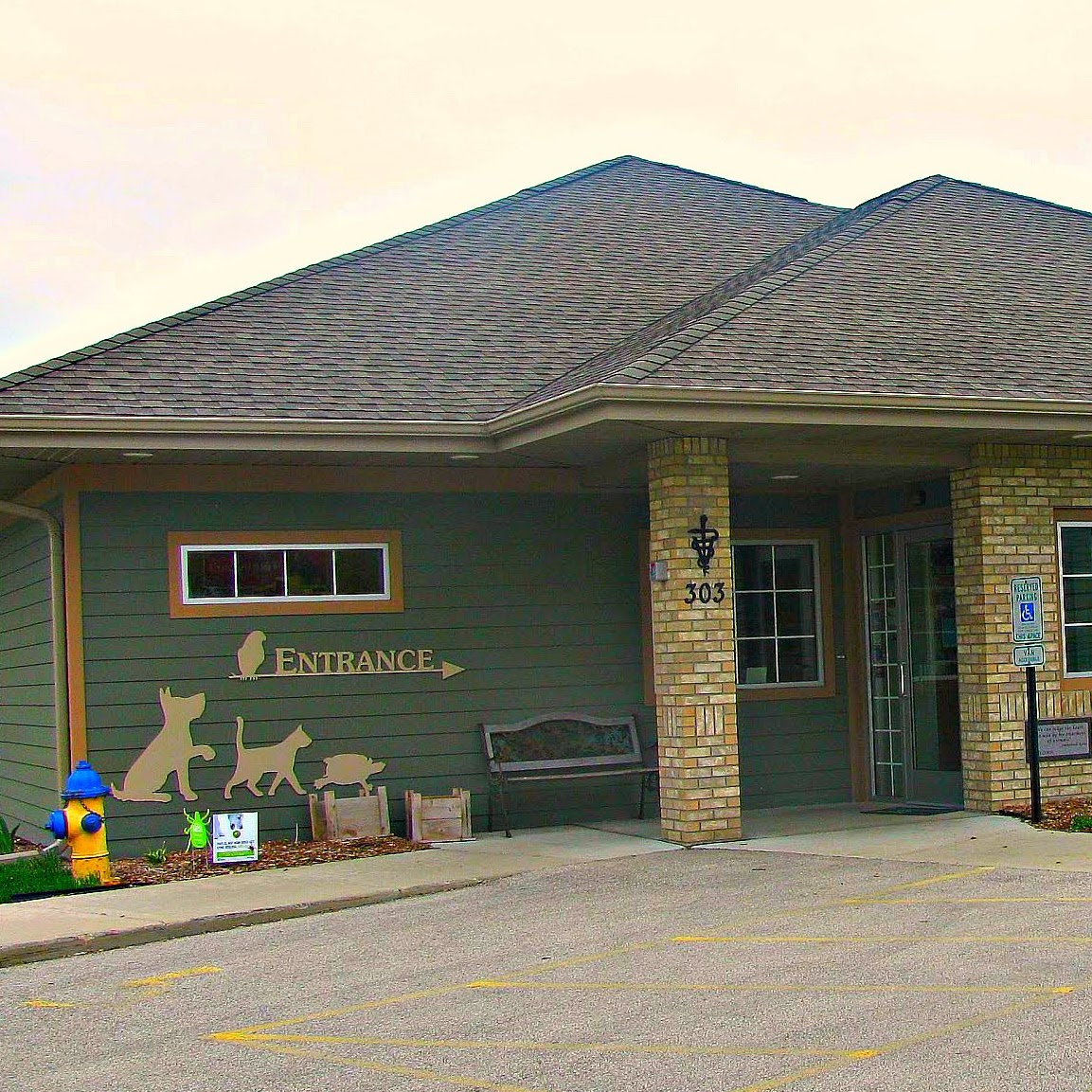 Vca Saukville Animal Hospital - Saukville , United States