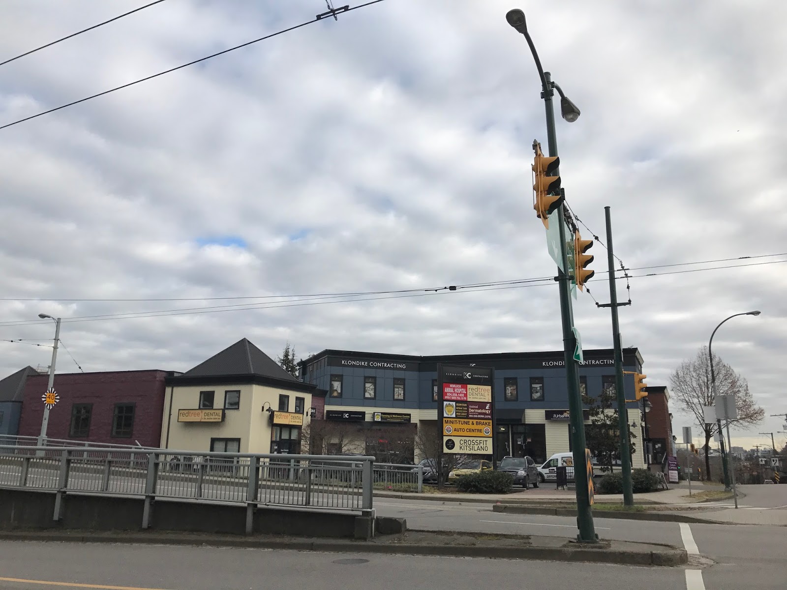 Hemlock Animal Hospital Vancouver - Vancouver , Canada
