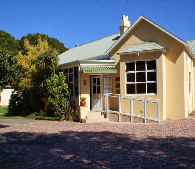 Southern Cross Veterinary Clinic Cc - Gqeberha , South Africa