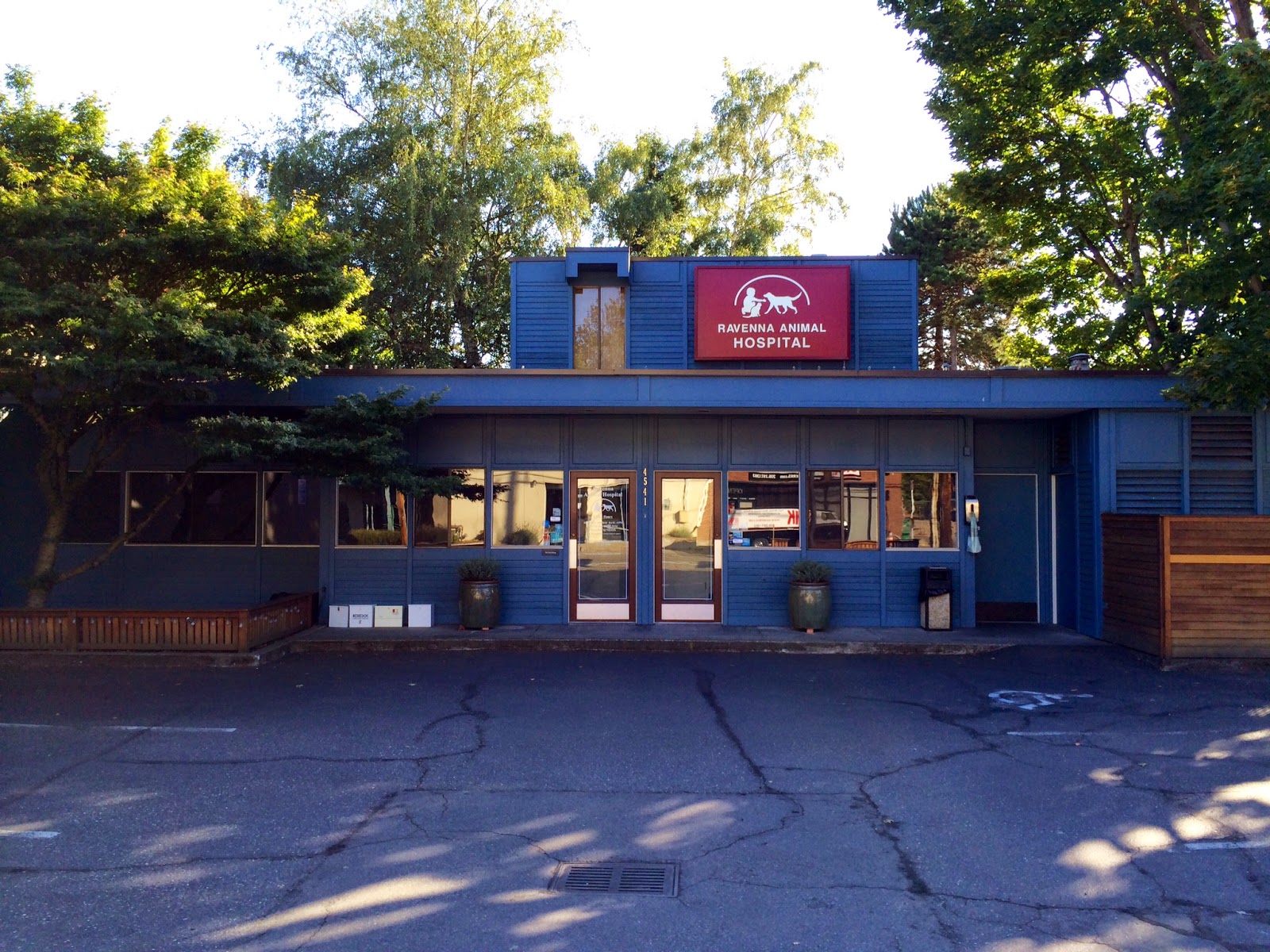 Ravenna Animal Hospital - Seattle , United States