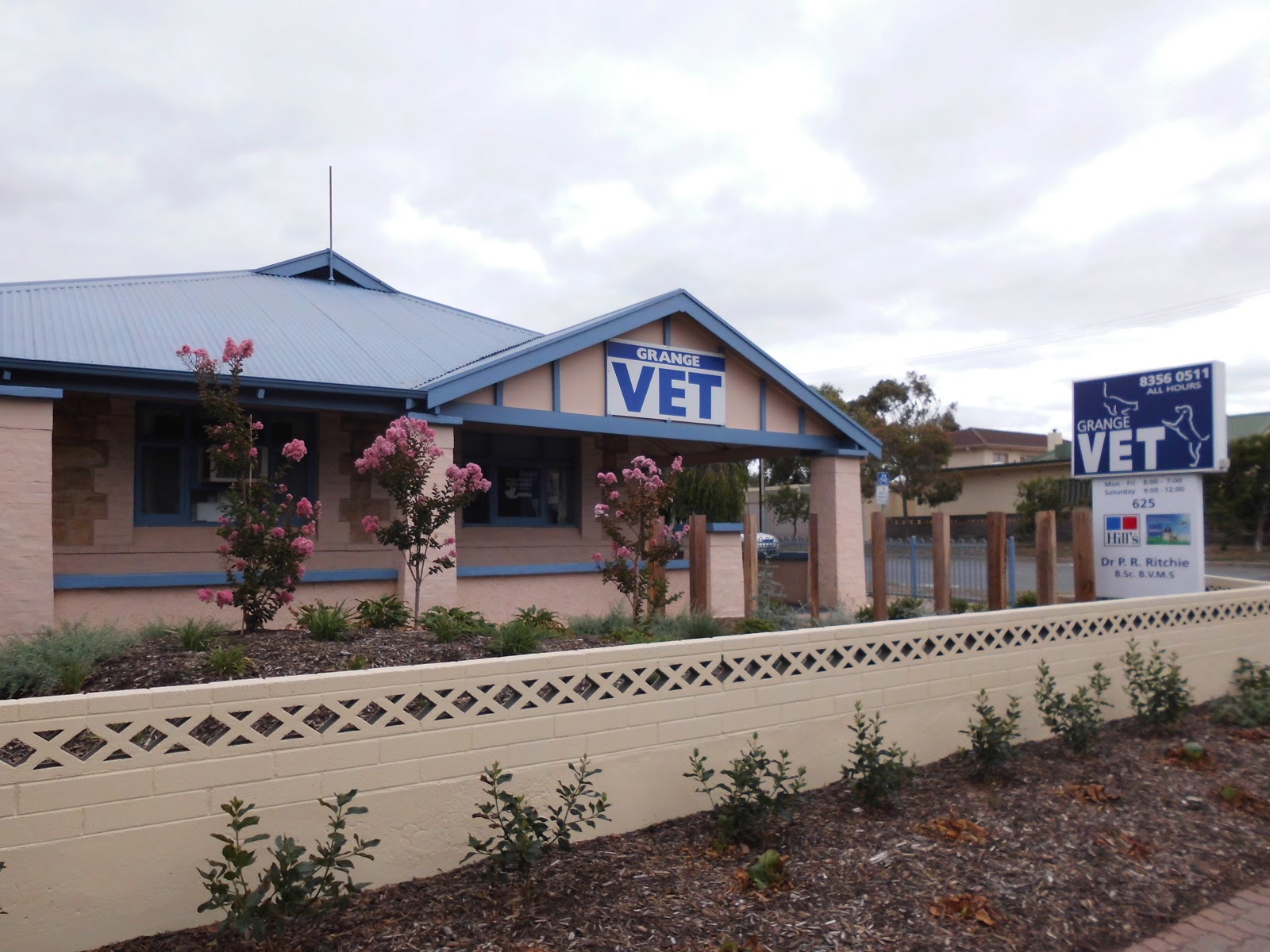 Grange Veterinary Clinic - Grange , Australia