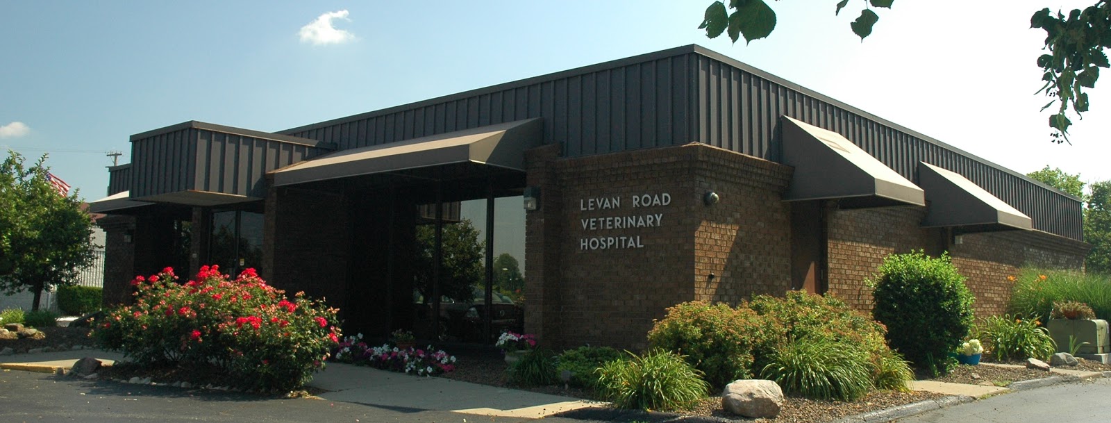 Levan Road Veterinary Hospital - Livonia , United States
