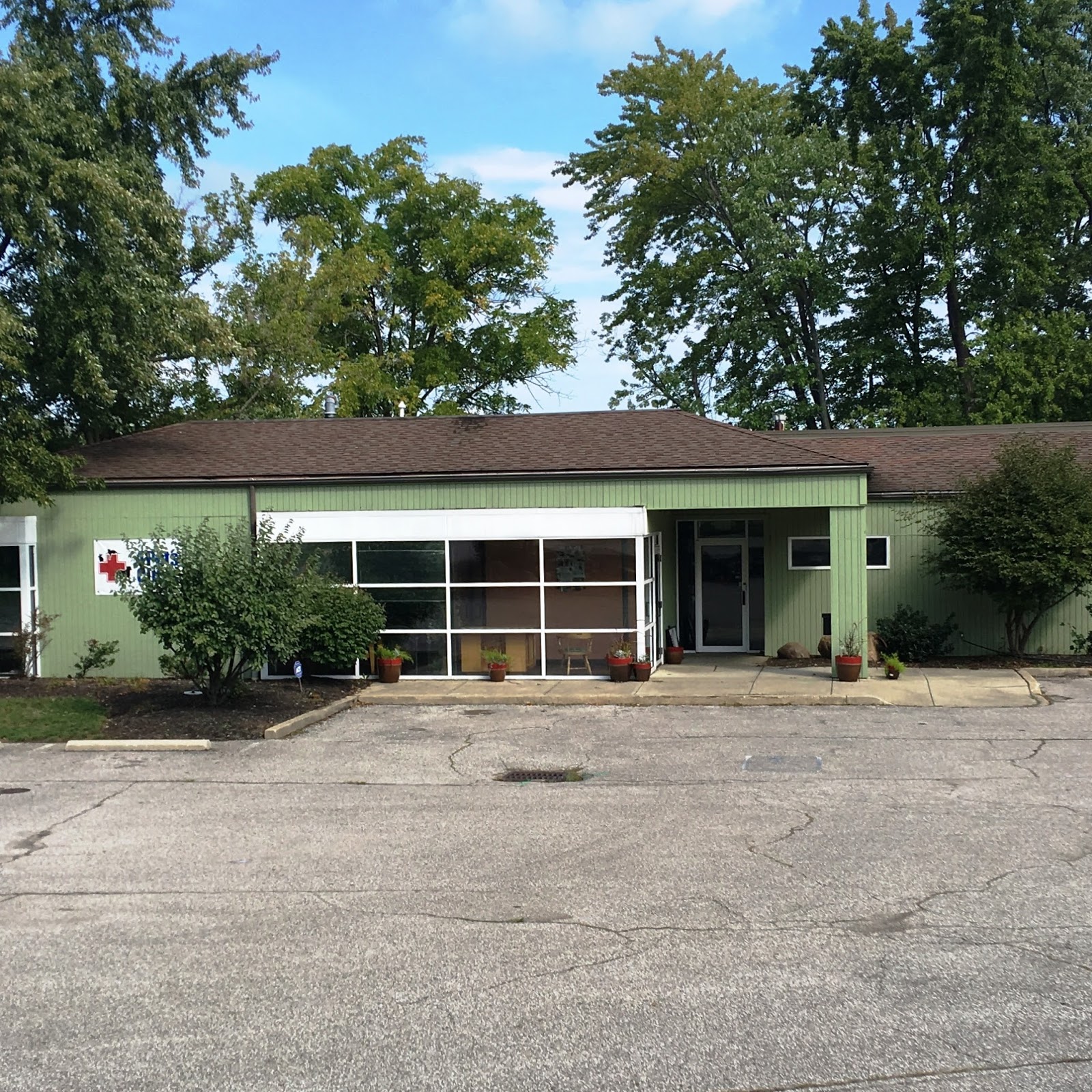 4 Pets Clinic - Avon , United States