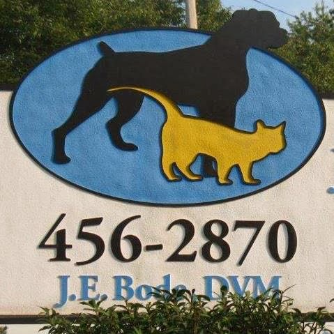 Johnson Animal Clinic - Louisville , United States