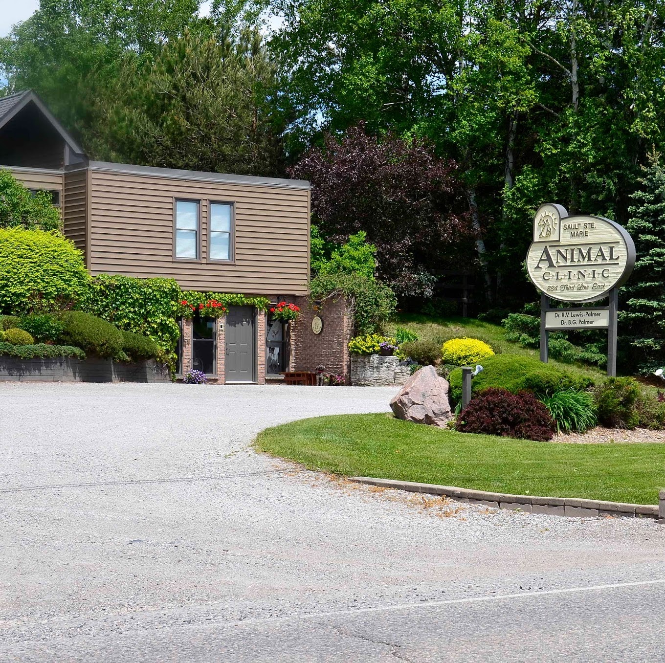 Sault Ste Marie Animal Clinic - Sault Ste. Marie , Canada