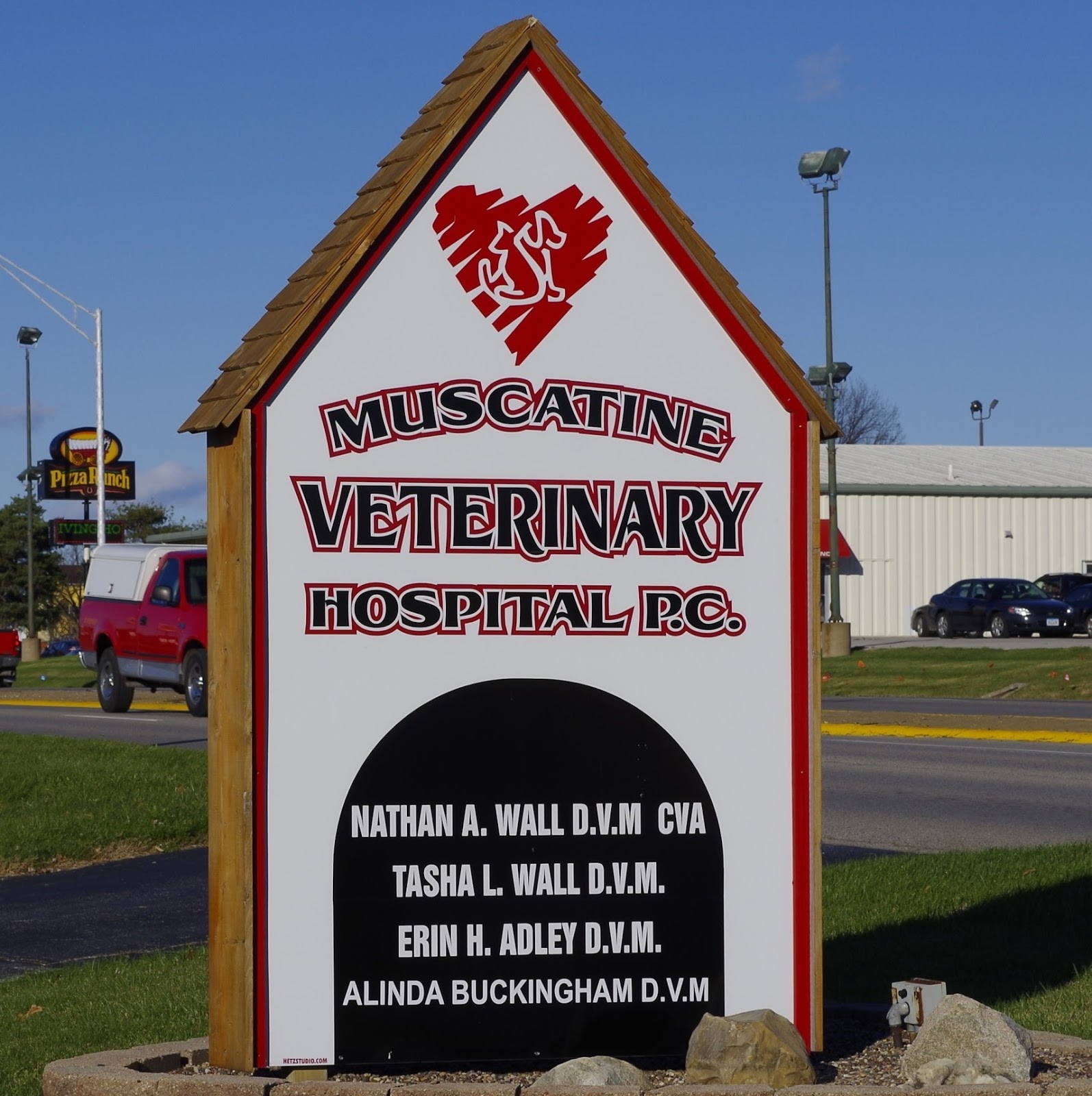 Muscatine Veterinary Hospital P C - Muscatine , United States