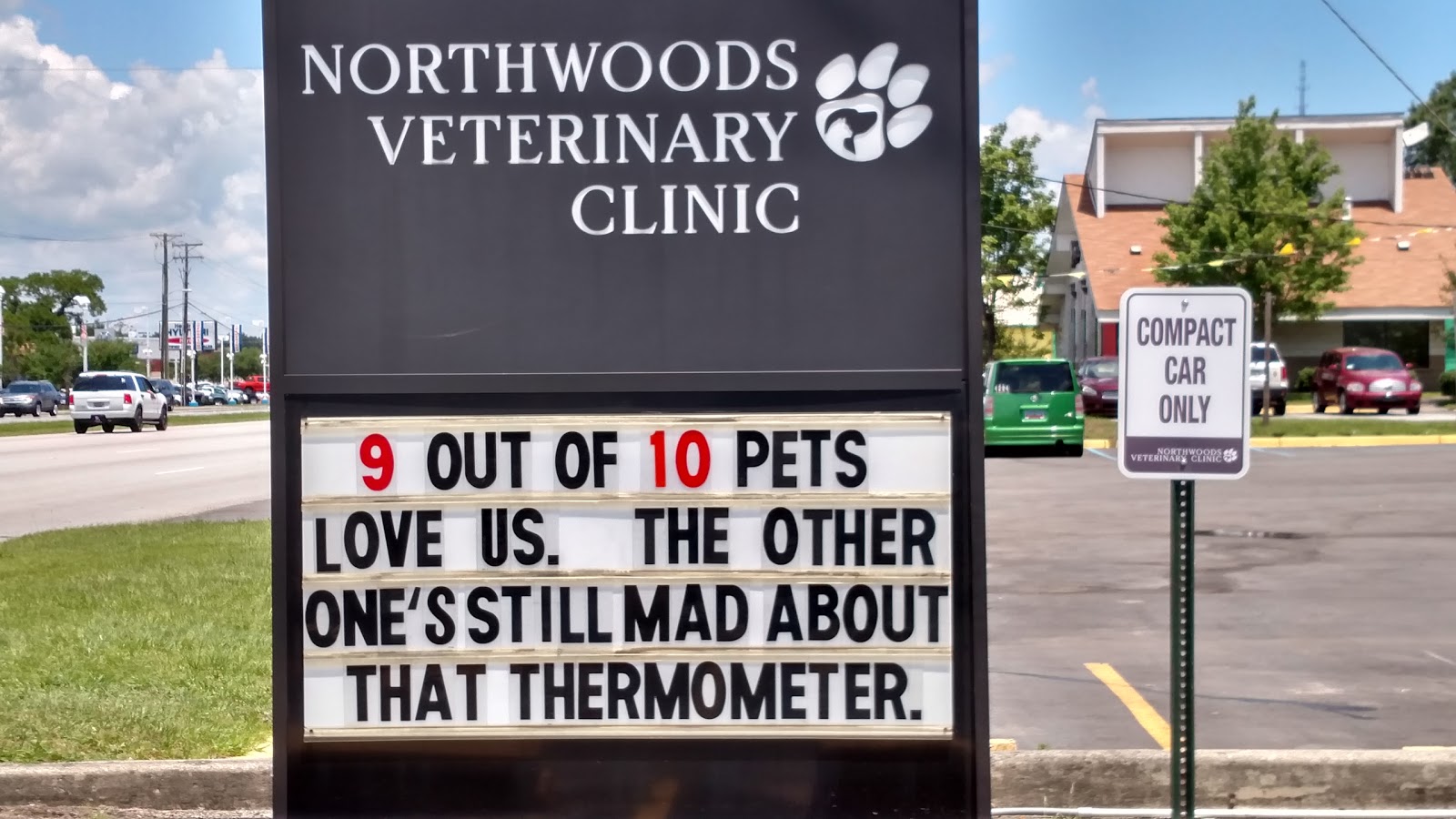 Northwoods Veterinary Clinic - North Charleston , United States