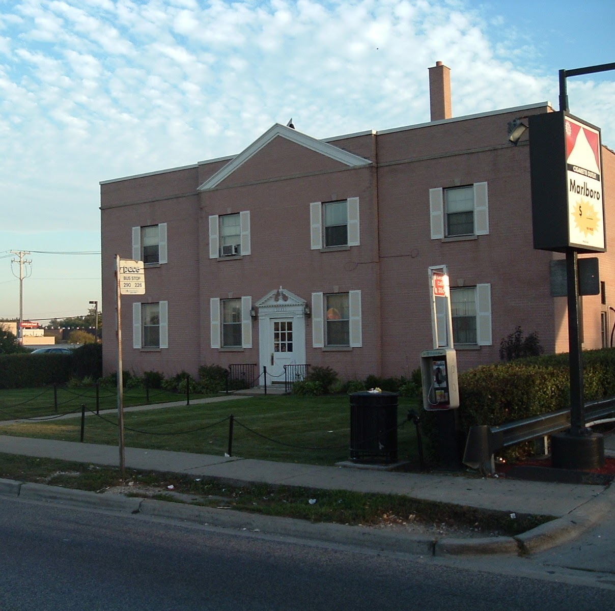 Riser Animal Hospital - Skokie , United States