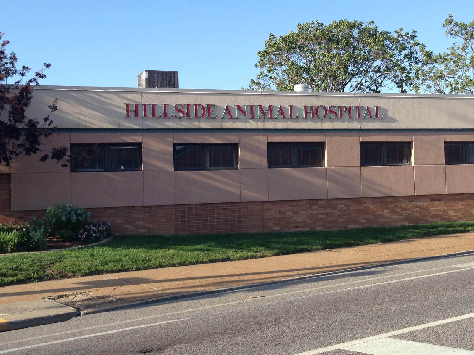 Hillside Animal Hospital - St. Louis , United States