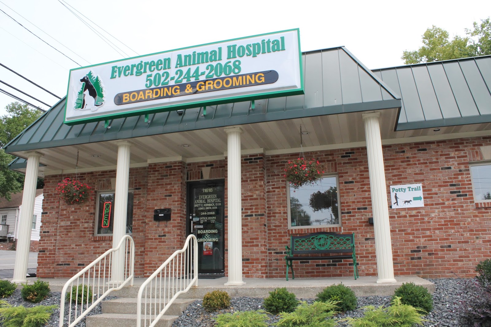 Evergreen Animal Hospital - Louisville , United States