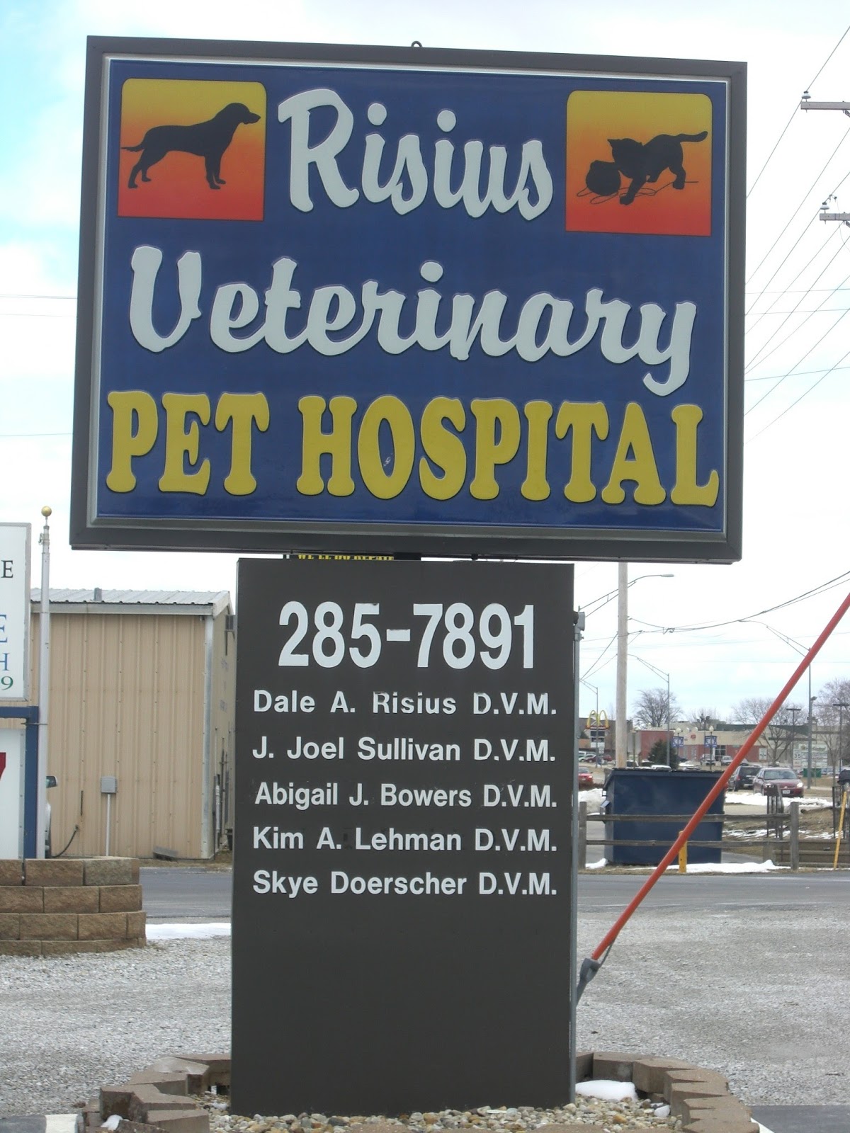Risius Family Veterinary Service - Eldridge , United States