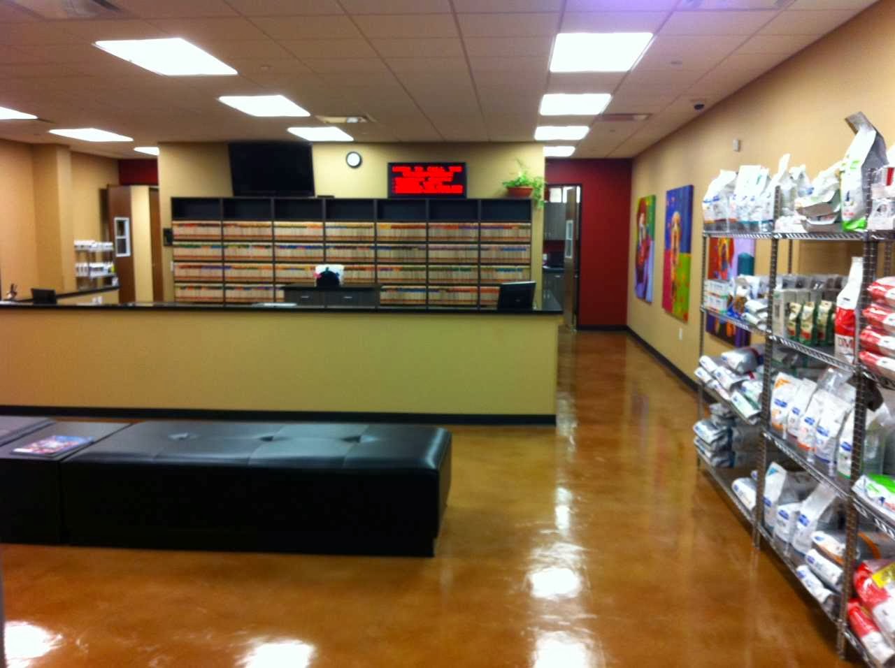 Squaw Peak Animal Hospital - Phoenix , United States