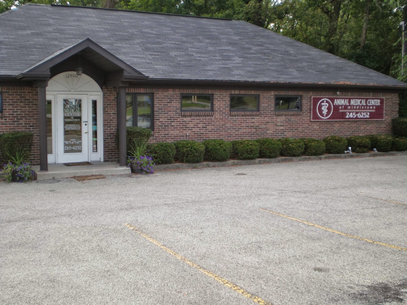 Animal Medical Center Of Middletown - Louisville , United States