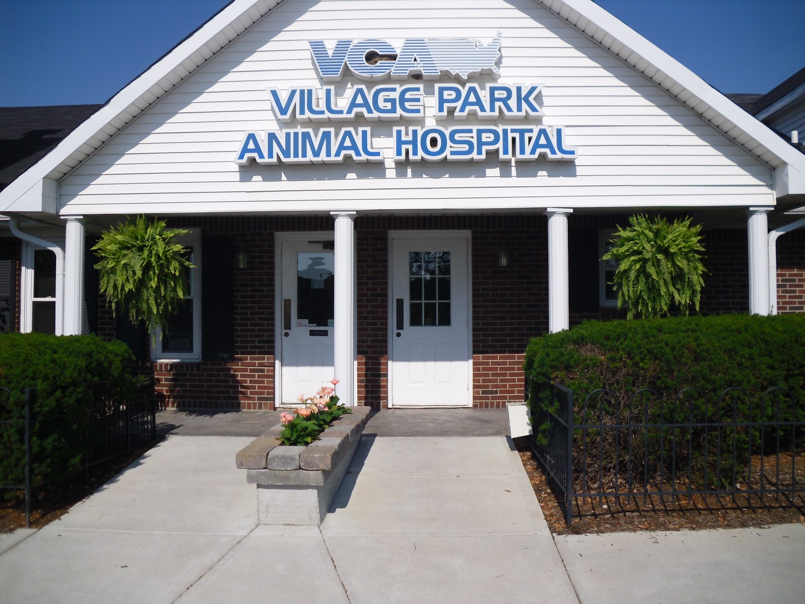 Vca Village Park Animal Hospital And Range Pet Lodge - Carmel , United States