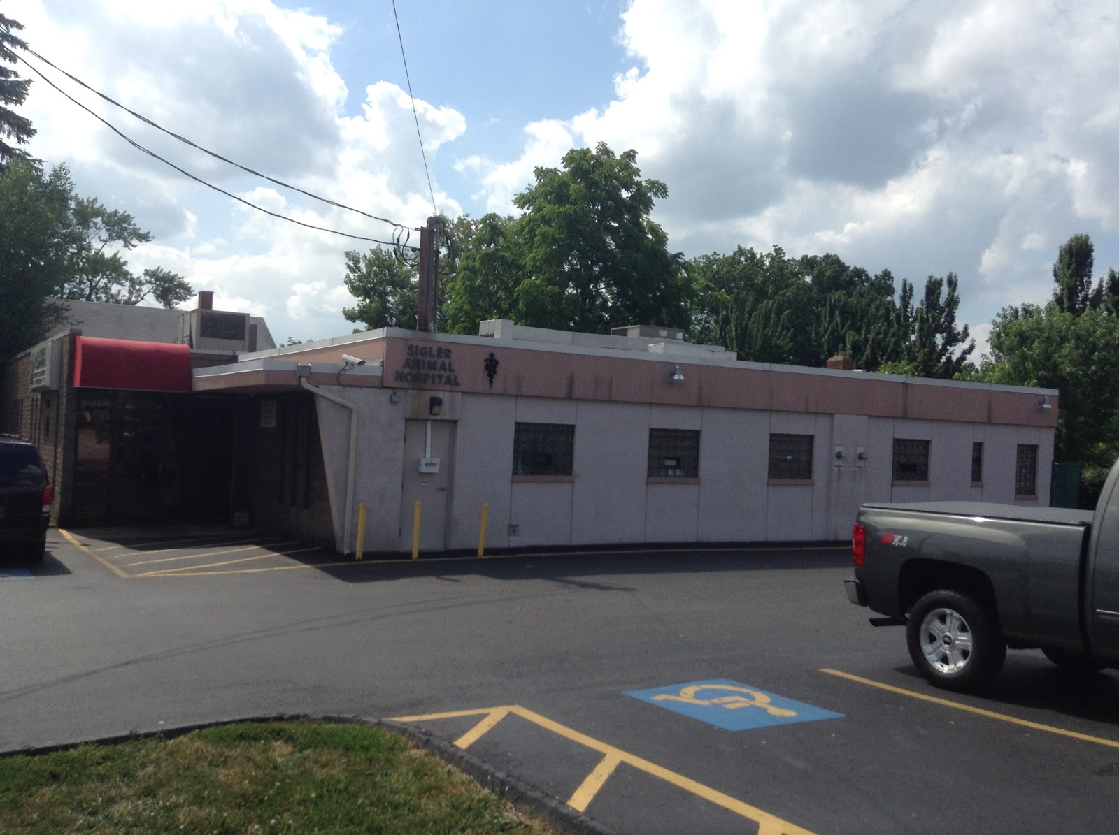Sigler Animal Hospital - Akron , United States