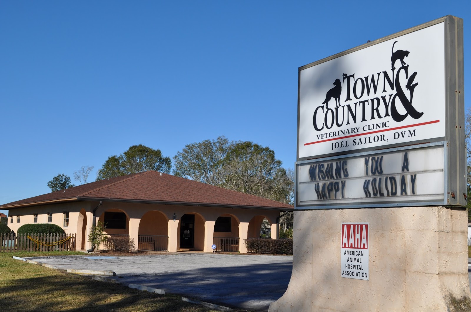 Town And Country Veterinary Clinic - Starke , United States
