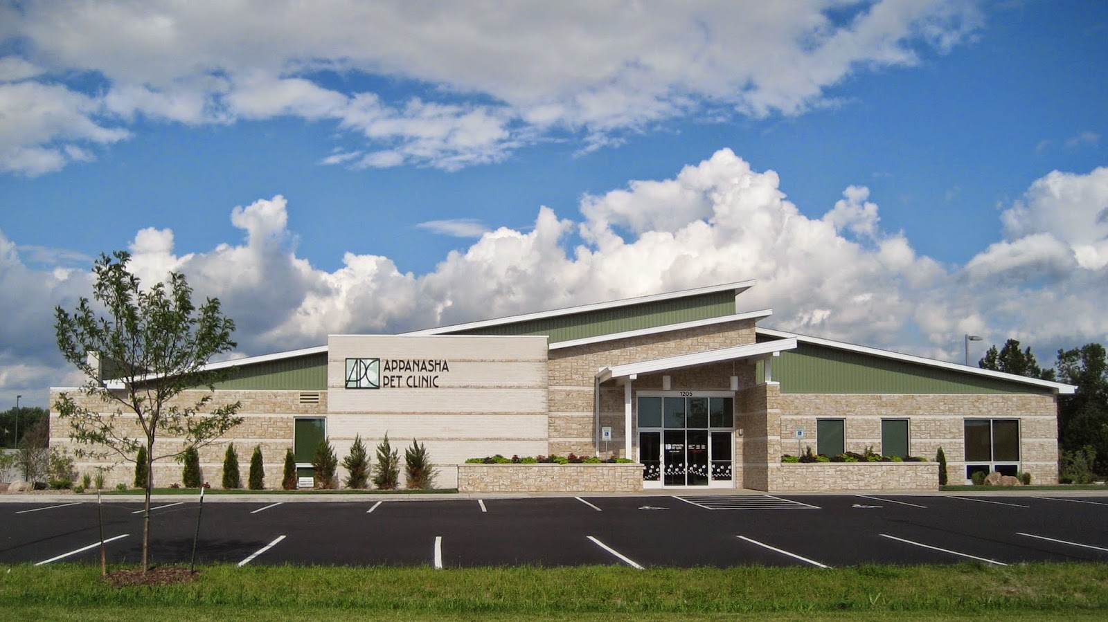 Appanasha Pet Clinic - Menasha , United States