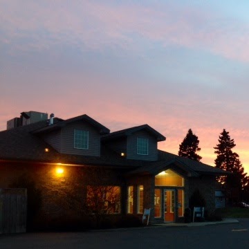Northwestern Veterinary Hospital - Thunder Bay , Canada