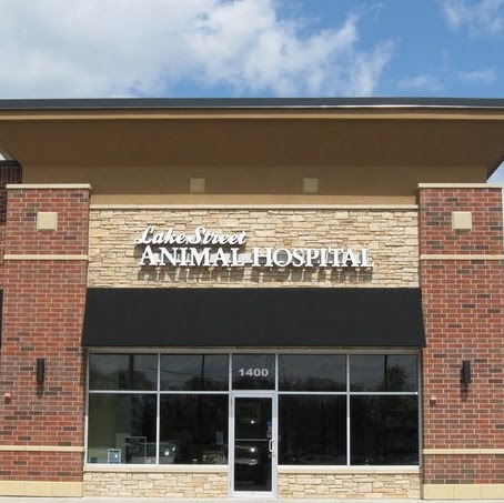 Lake Street Animal Hospital - Roselle , United States