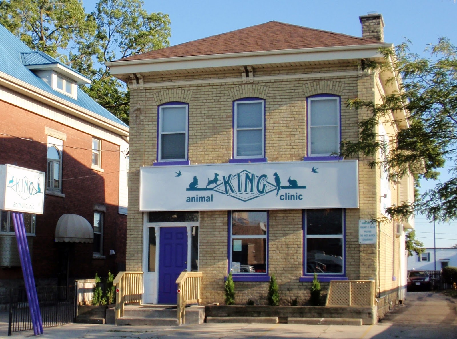 King Animal Clinic - London , Canada