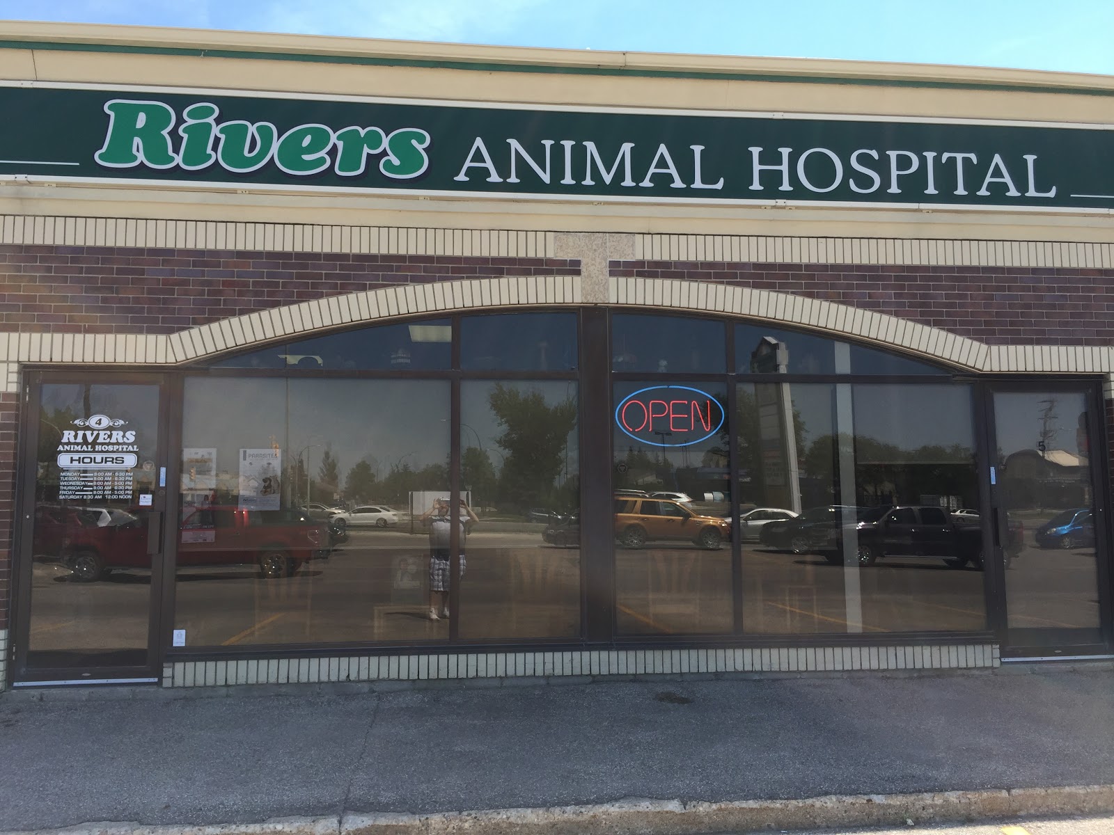 Rivers Animal Hospital - Winnipeg , Canada