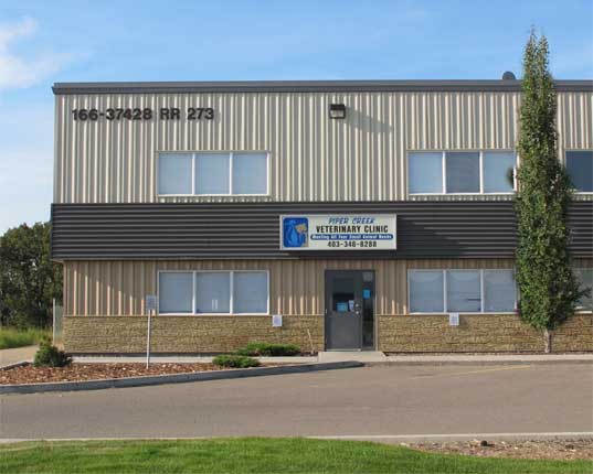 Piper Creek Veterinary Clinic - Red Deer County , Canada