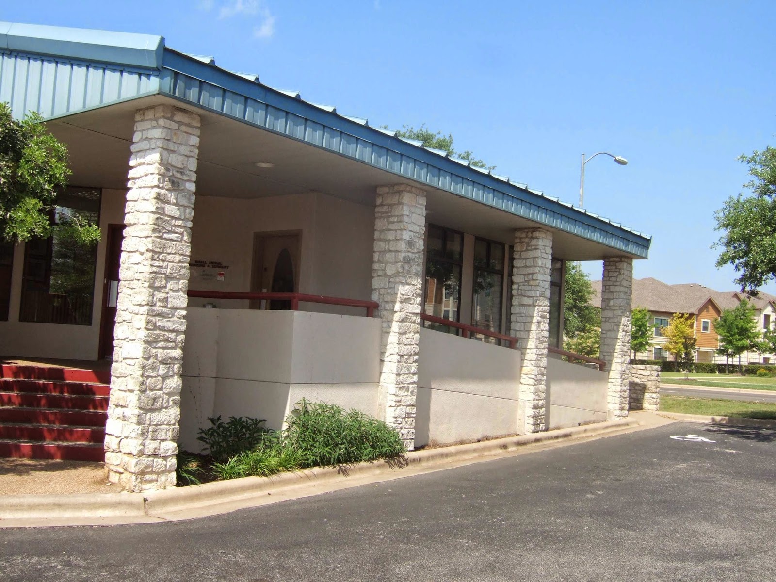 Austin Vet Care At Metric A Thrive Pet Healthcare Partner - Austin , United States