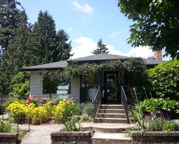 Oswego Veterinary Hospital - Lake Oswego , United States