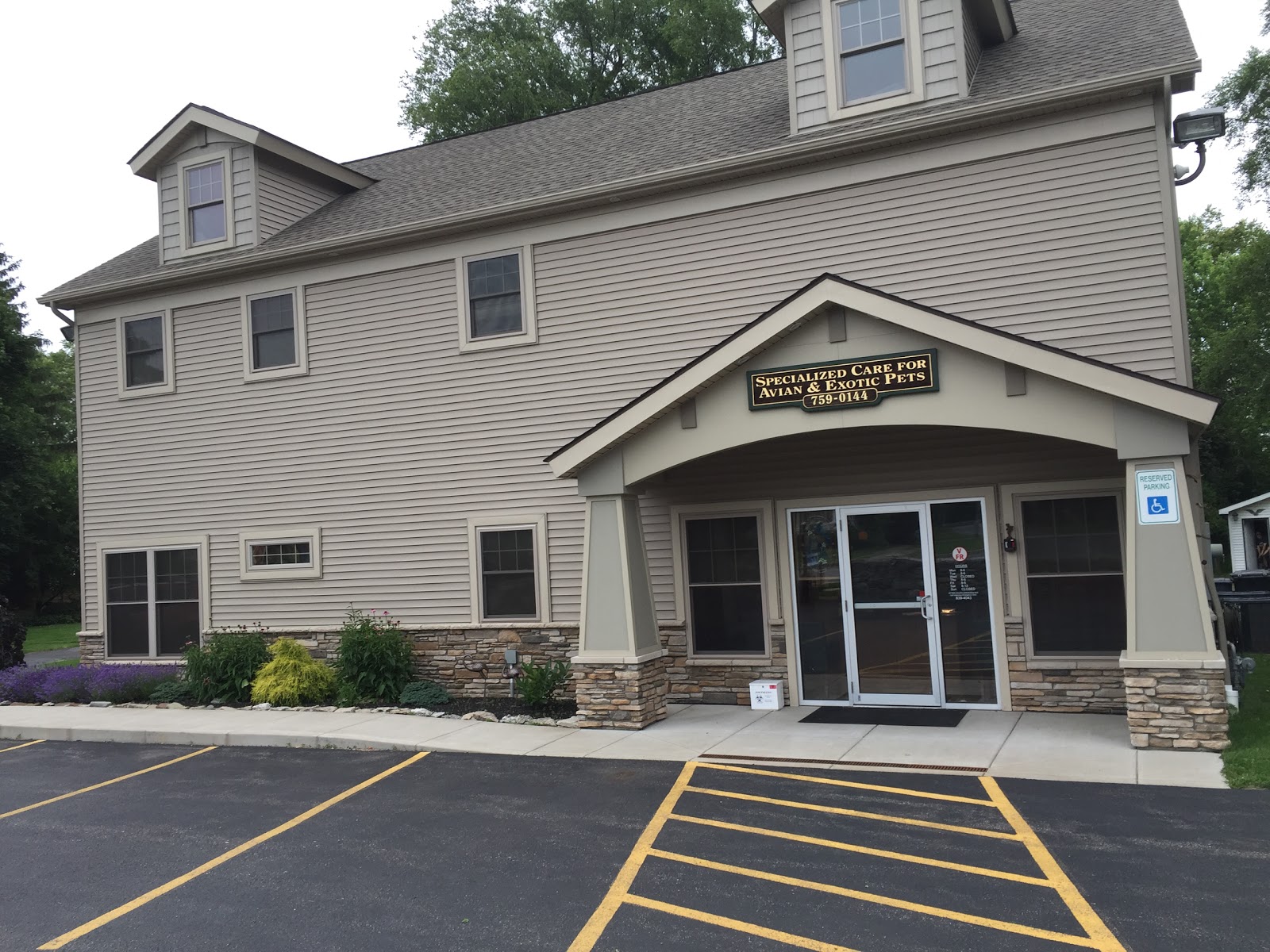 Specialized Care For Avian And Exotic Pets - Clarence , United States