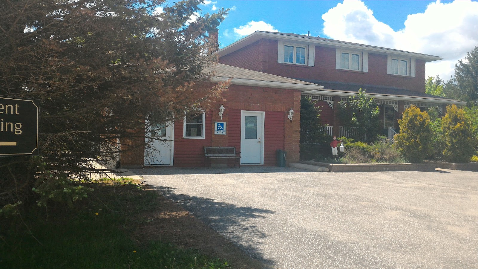 Nottawasaga Valley Veterinary Hospital - Alliston , Canada