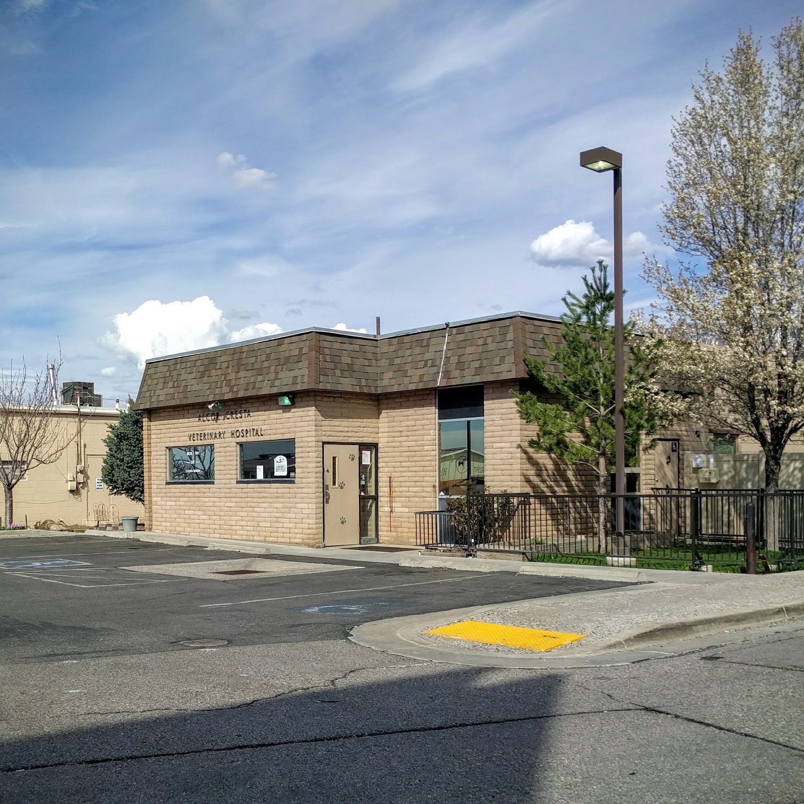 Alcor Cresta Veterinary Hospital - Midvale , United States