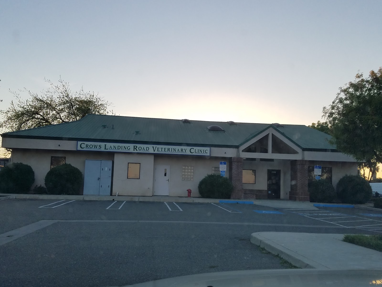 Crows Landing Road Vet Clinic - Modesto , United States