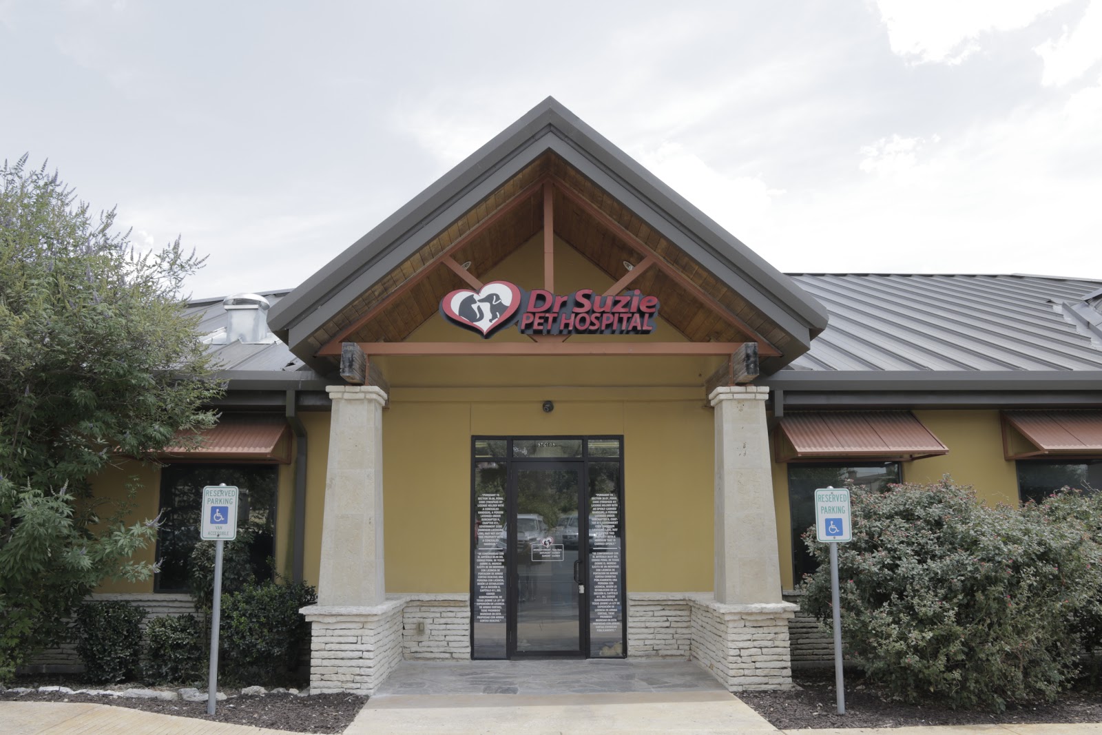Dr. Suzie Pet Hospital - San Antonio , United States