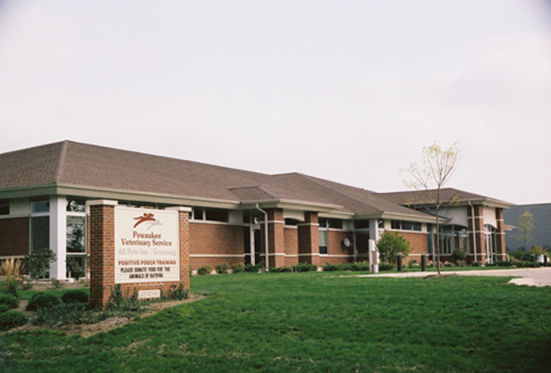 Pewaukee Veterinary Service - Pewaukee , United States