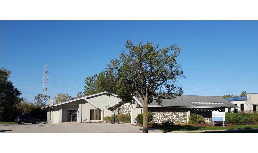 Thiensville Mequon Small Animal Clinic - Thiensville , United States