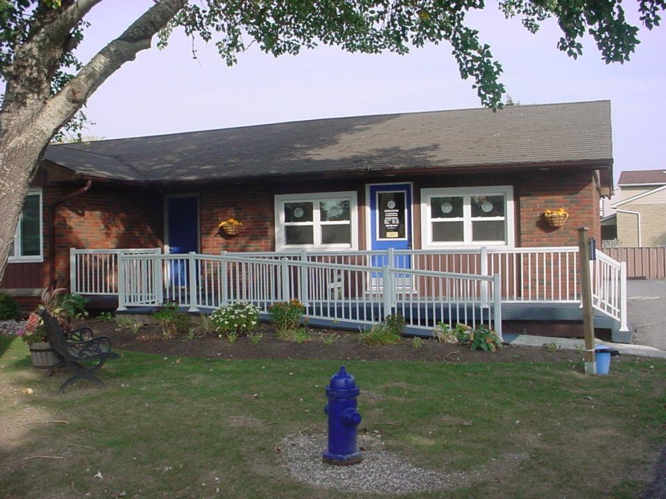 Davis Drive Vet - Newmarket , Canada