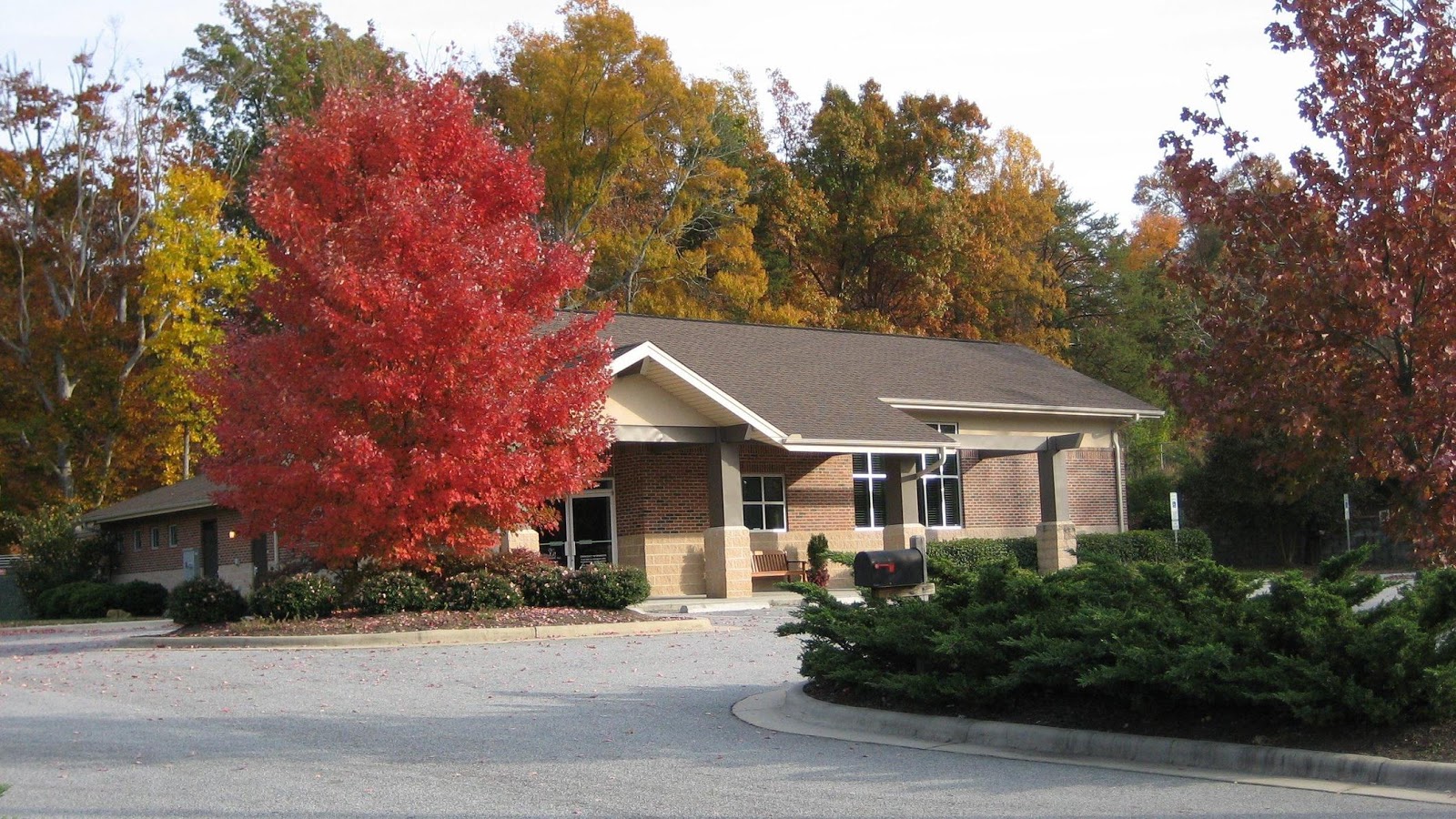 North Elm Animal Hospital - Greensboro , United States