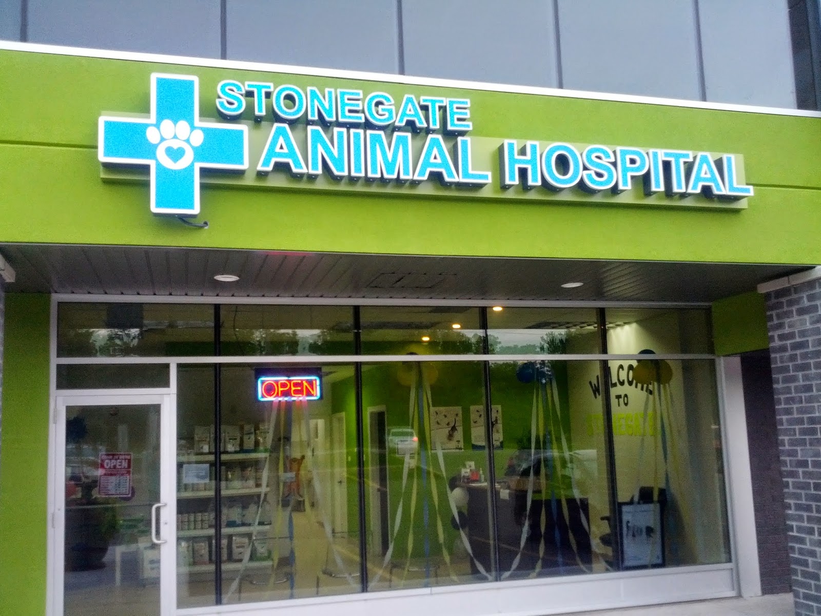 Stonegate Animal Hospital - Guelph , Canada