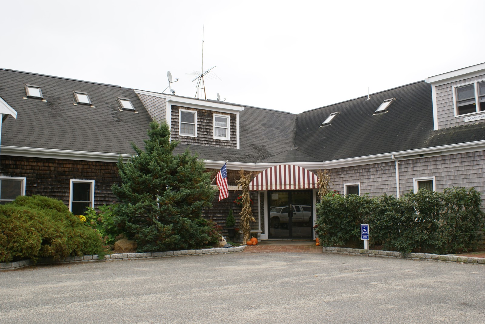 Animal Health Care Associates - West Tisbury , United States