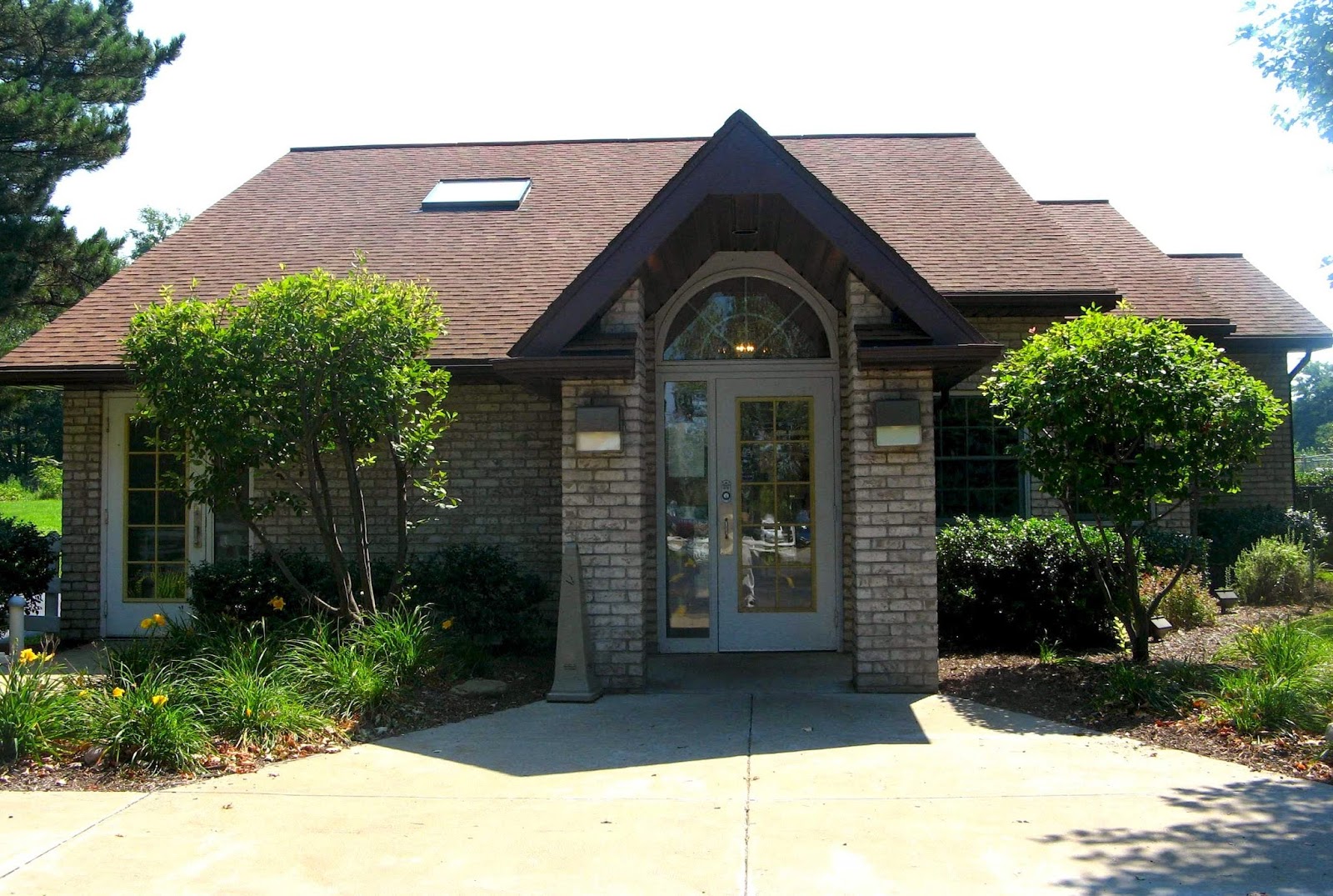Twinbrook Veterinary Hospital - Erie , United States