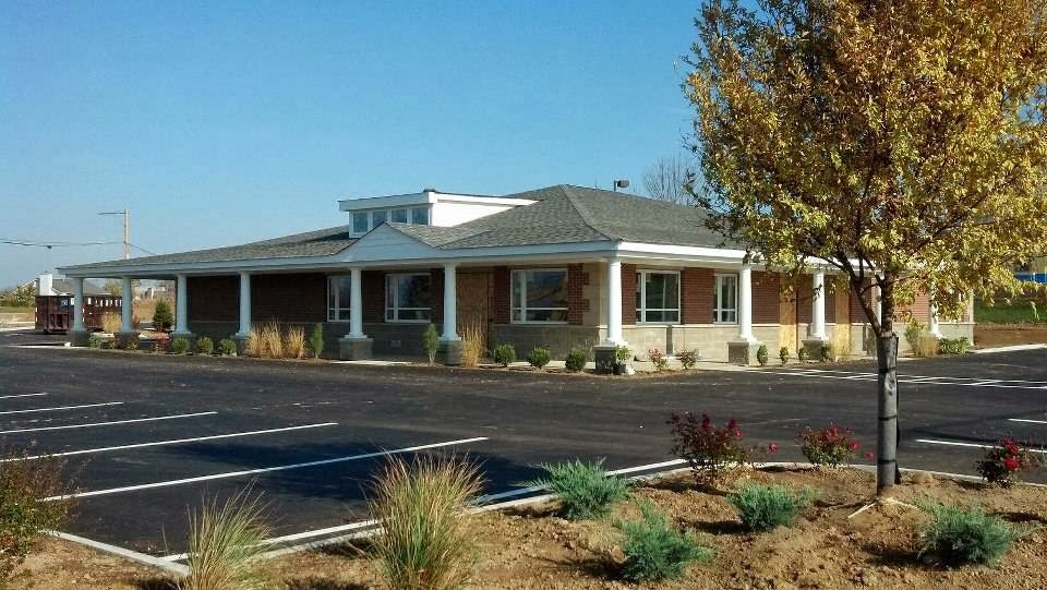 Four Paws Animal Hospital - Lebanon , United States